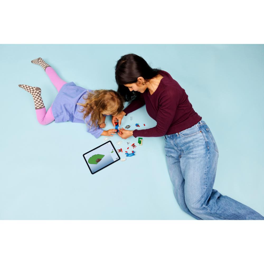 SPIDEY EN SU MOTO VS. RHINO