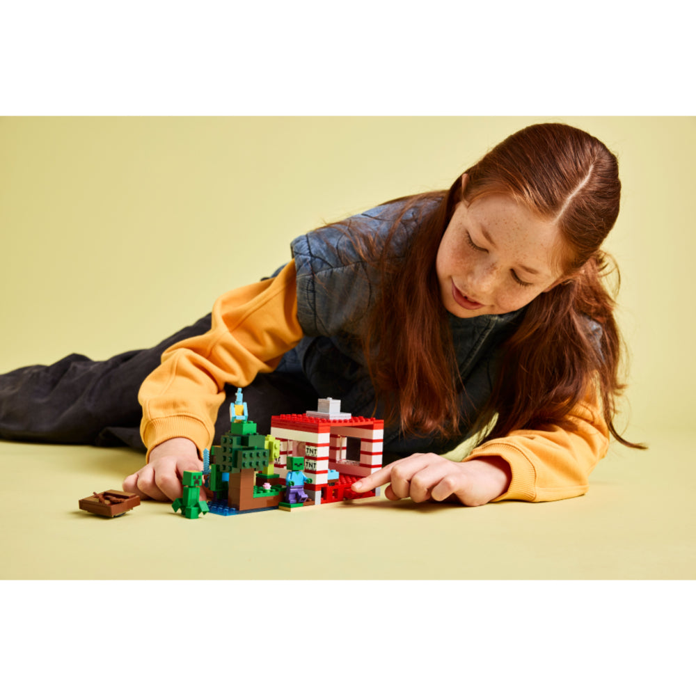 LEGO®Minecraft: La Casa-Dinamita De La Selva (21275)_012