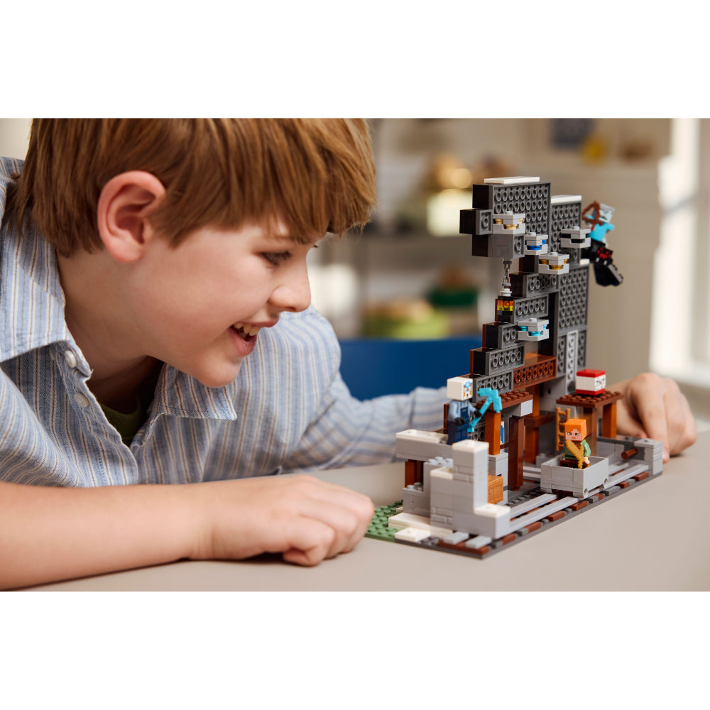 LEGO®Minecraft: La Mina Del Pico (21277)_011