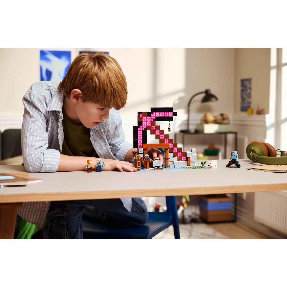 LEGO®Minecraft: La Mina Del Pico (21277)_010