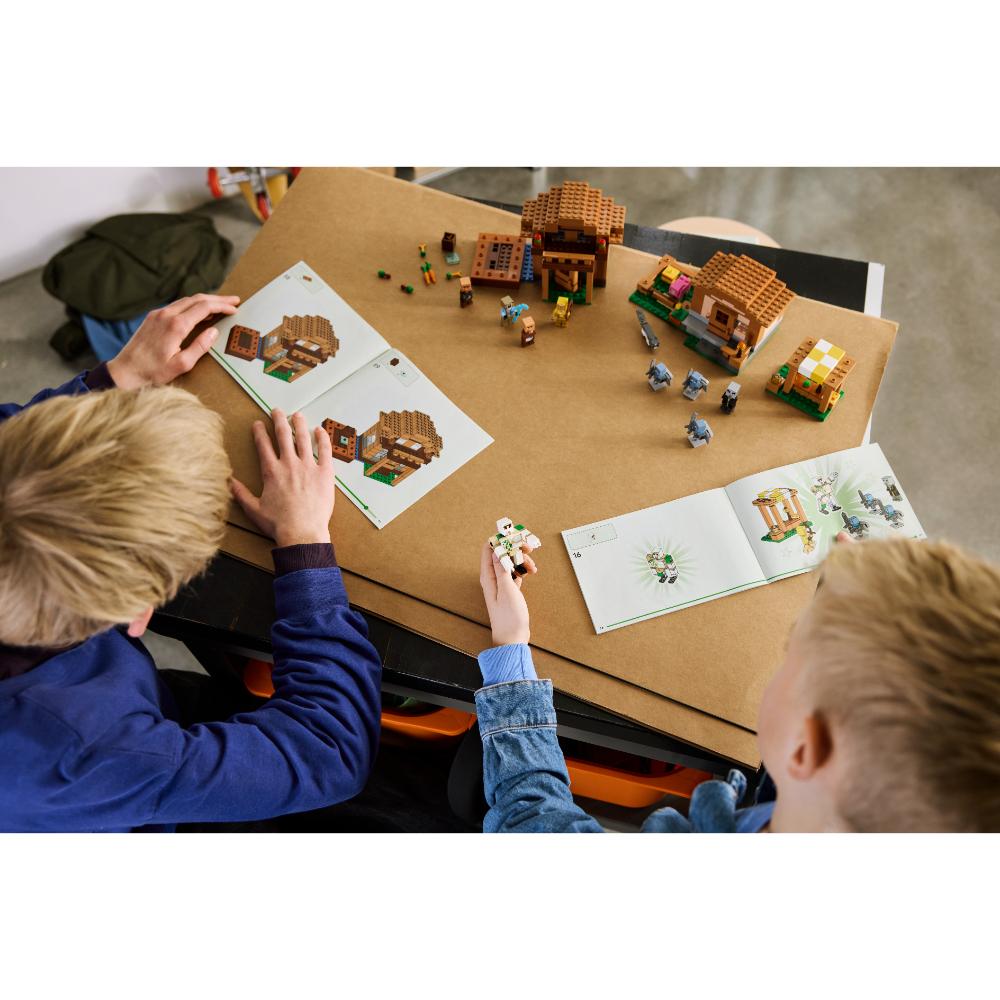 LEGO®Minecraft: Ataque Del Evocador A La Aldea (21596)_011