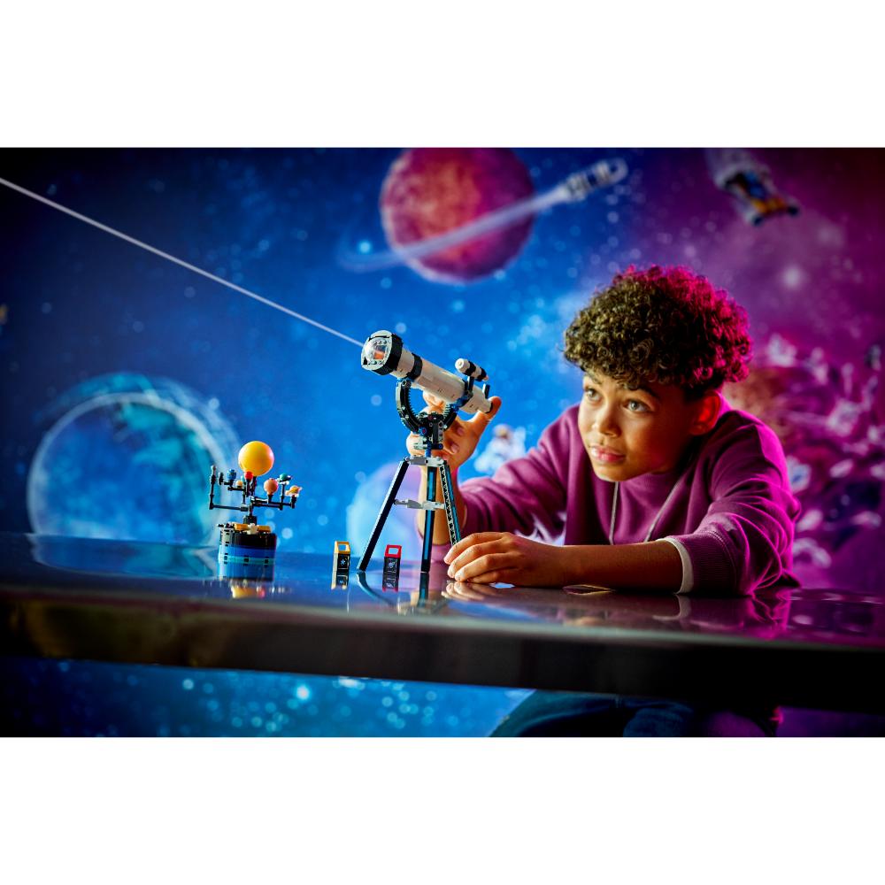 TELESCOPIO DE EXPLORACIÓN ESPACIAL