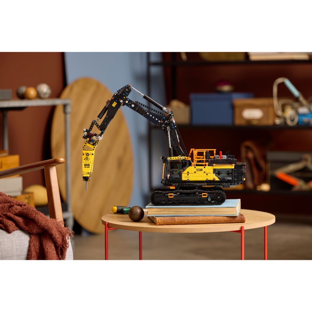 LEGO®Technic: Excavadora Volvo Ec500 Hybrid (42215)_011