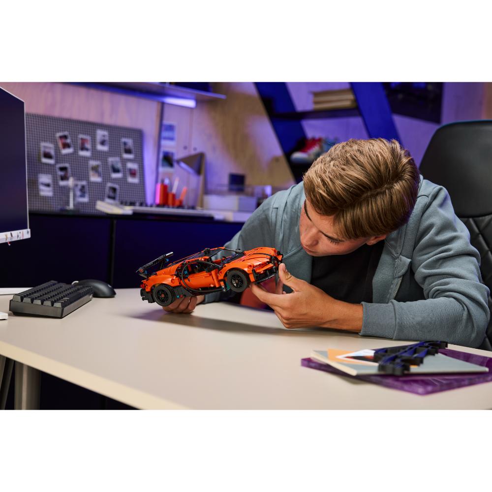 HIPERCOCHE BUGATTI CHIRON PUR SPORT