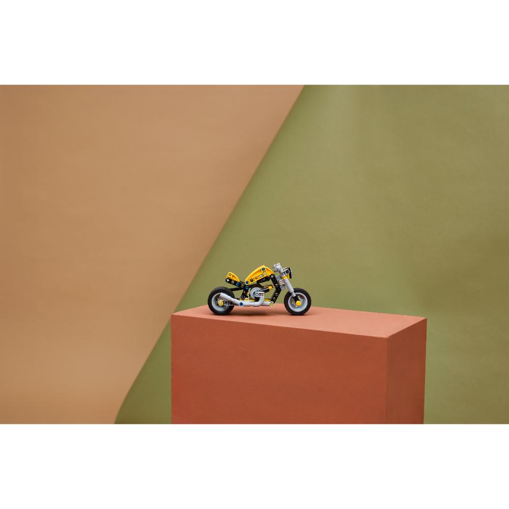 LEGO®Technic: Moto Amarilla (42225)_012