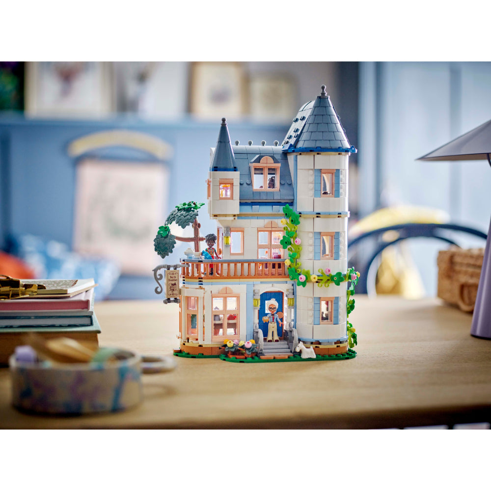 LEGO® Friends: Hostal Del Castillo (42638)_012