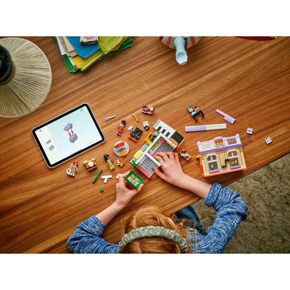 LEGO®Friends: Tienda De Música Y Departamento (42653)_008