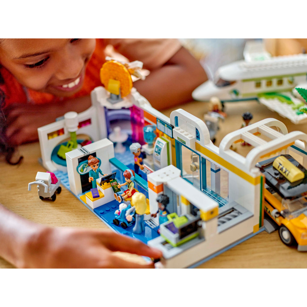 LEGO®Friends: Avión Y Aeropuerto De Heartlake City LEGO PANAMA