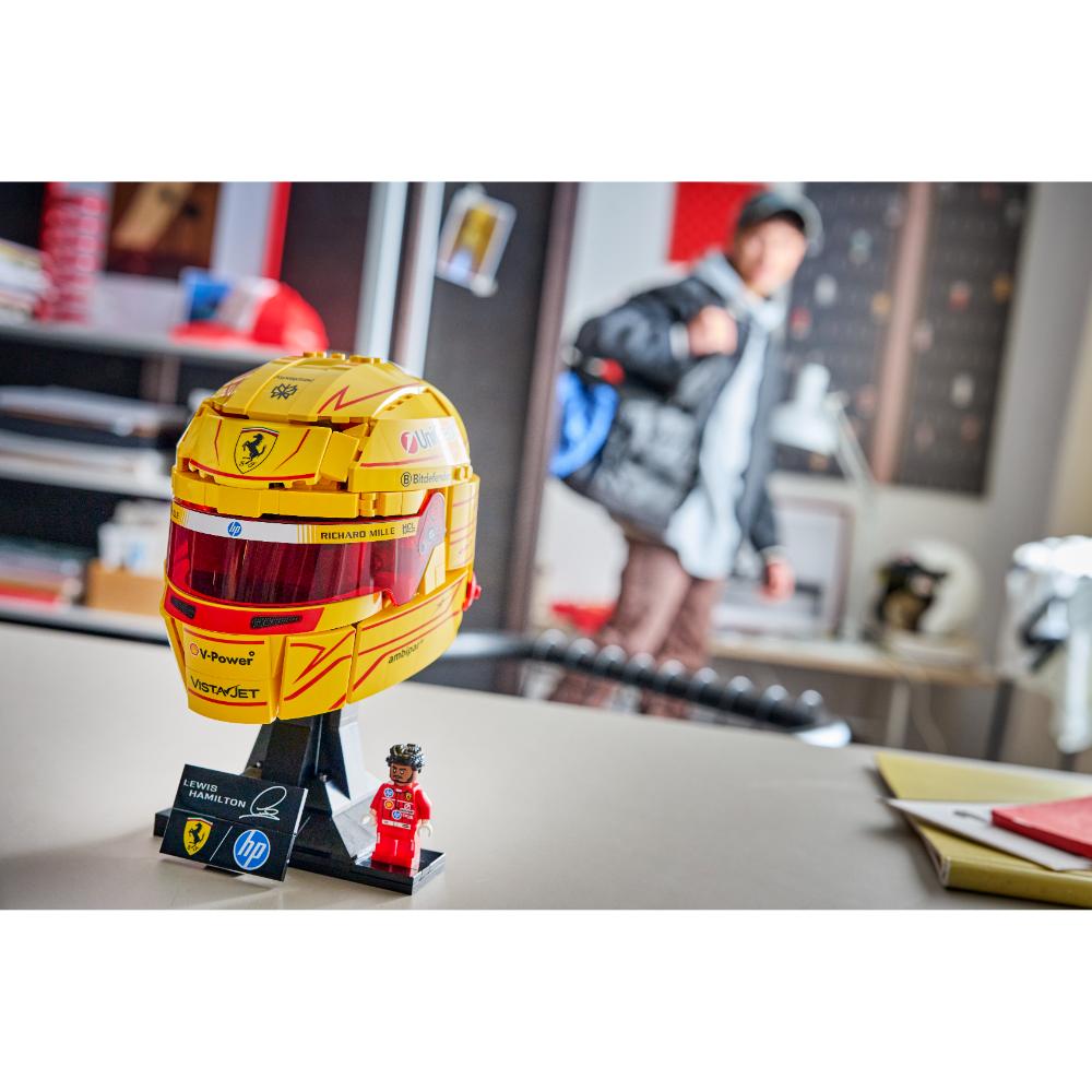 LEGO®Editions: Scuderia Ferrari Hp: Casco De Lewis Hamilton (43022)_009