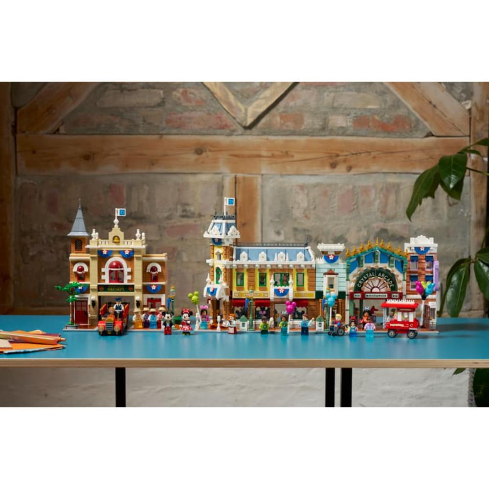 LEGO®Disney Classic: Main Street, U.S.A. (43302)_017