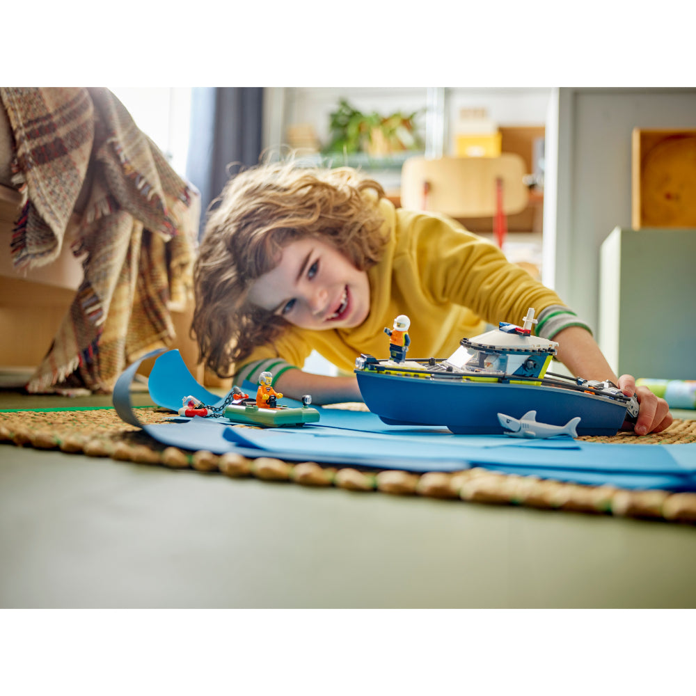 LEGO®City: Persecución En Barco De Policía (60456)_011