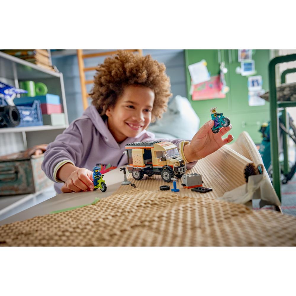 LEGO®City: Furgoneta De Aventura Con Bicis De Montaña (60512)_010