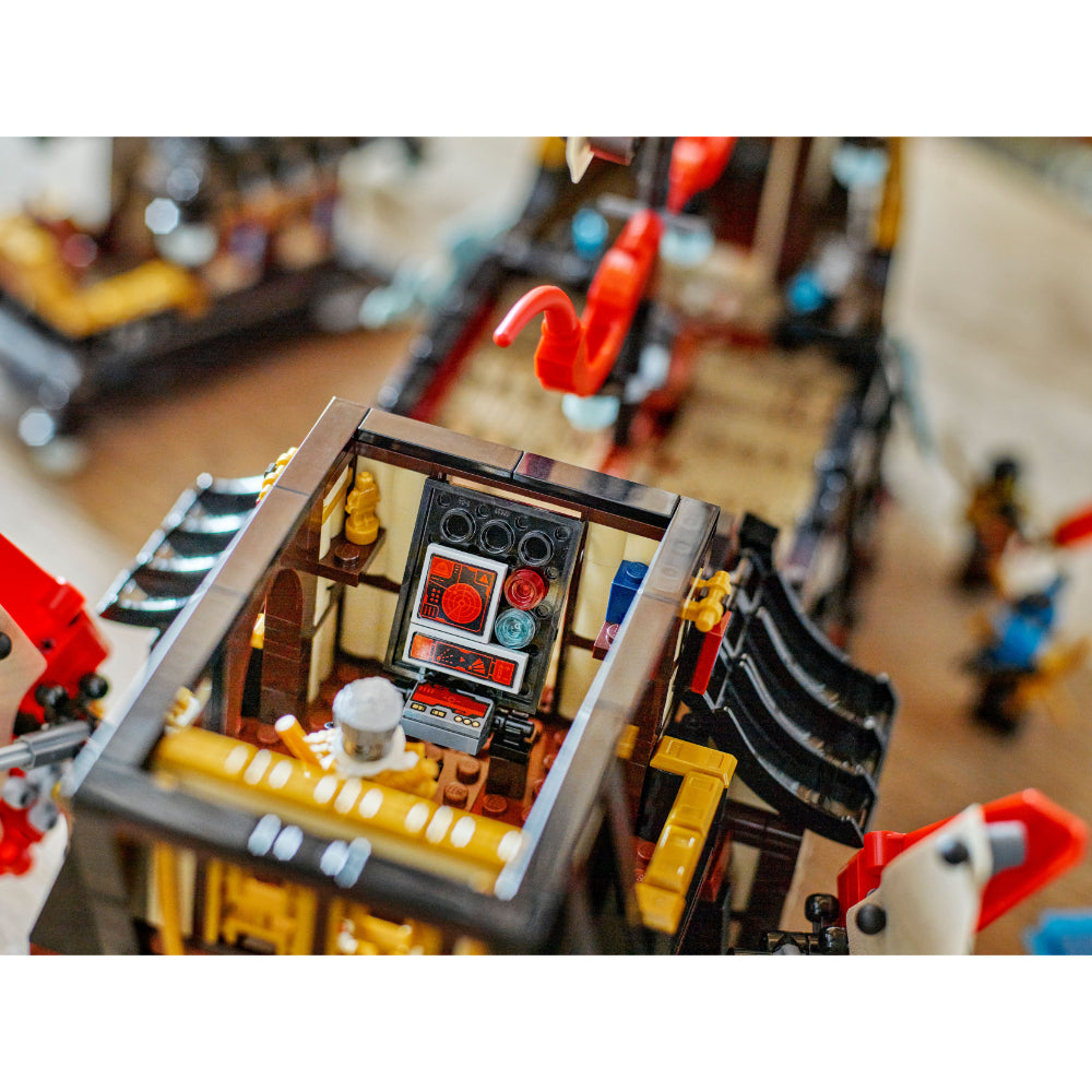 LEGO®Ninjago: Bounty Del Templo (71848)_012