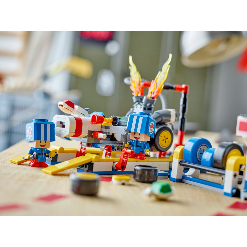 LEGO® Super Mario: Mario Kart™: Garaje De Toad (72035)_010