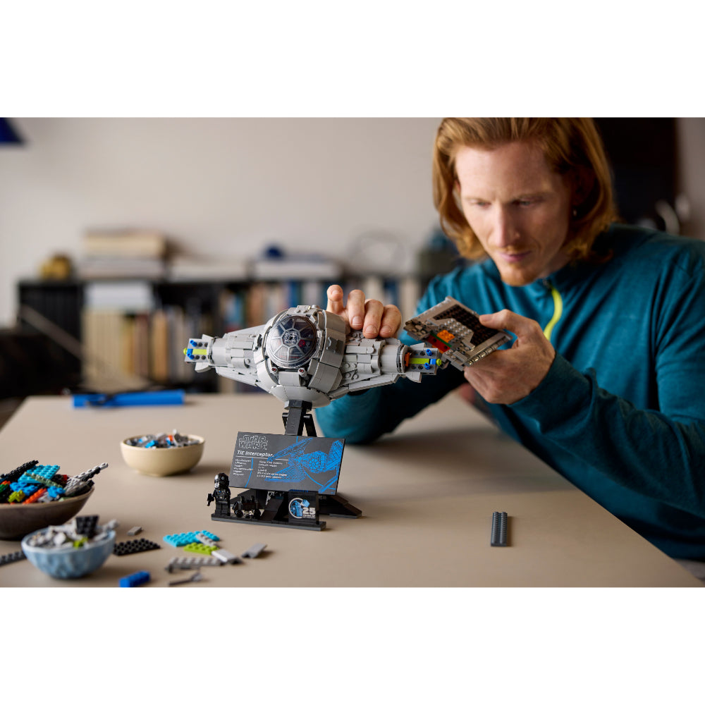 LEGO® Star Wars™: Interceptor Tie (75382)_010