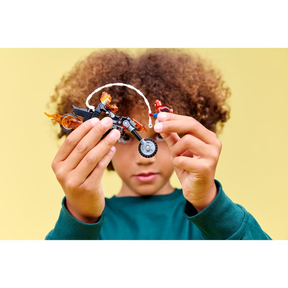 SPIDER-MAN VS. MOTO DEL MOTORISTA FANTASMA