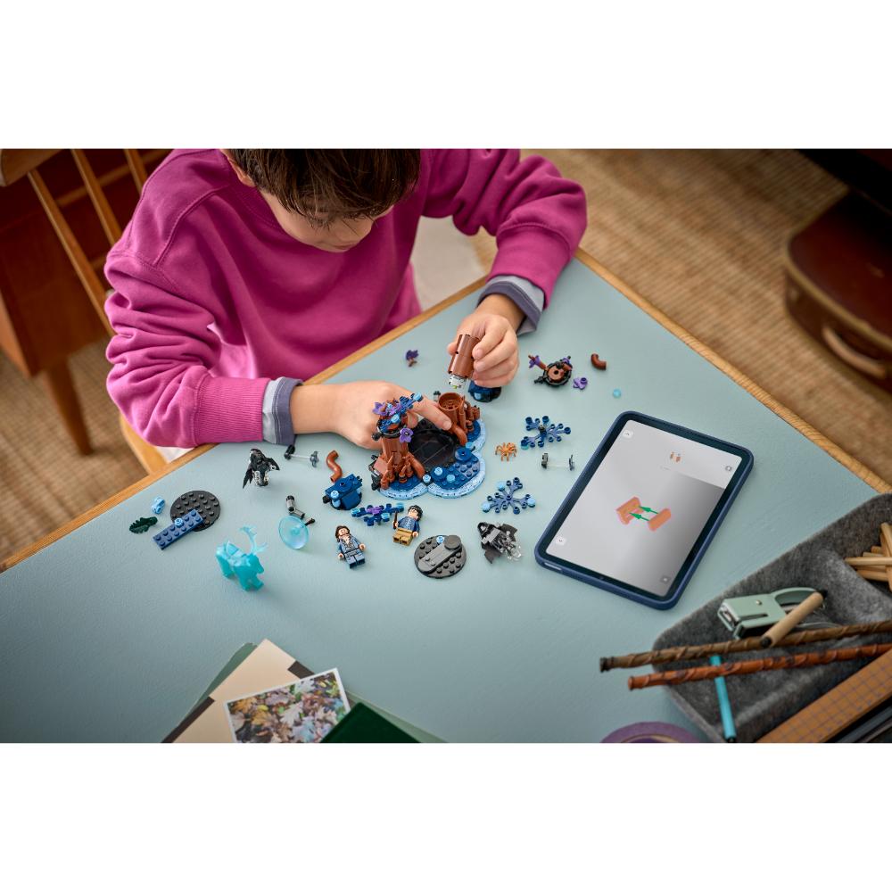 LEGO®Harry Potter Tm: Bosque Prohibido: Expecto Patronum (76475)_008