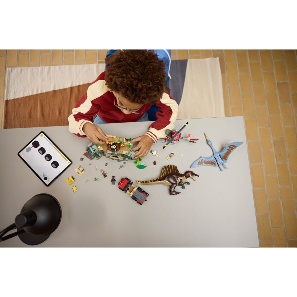 LEGO®Jurassic World: Misión Aérea: Spinosaurus Y Quetzalcoatlus (76976)_011
