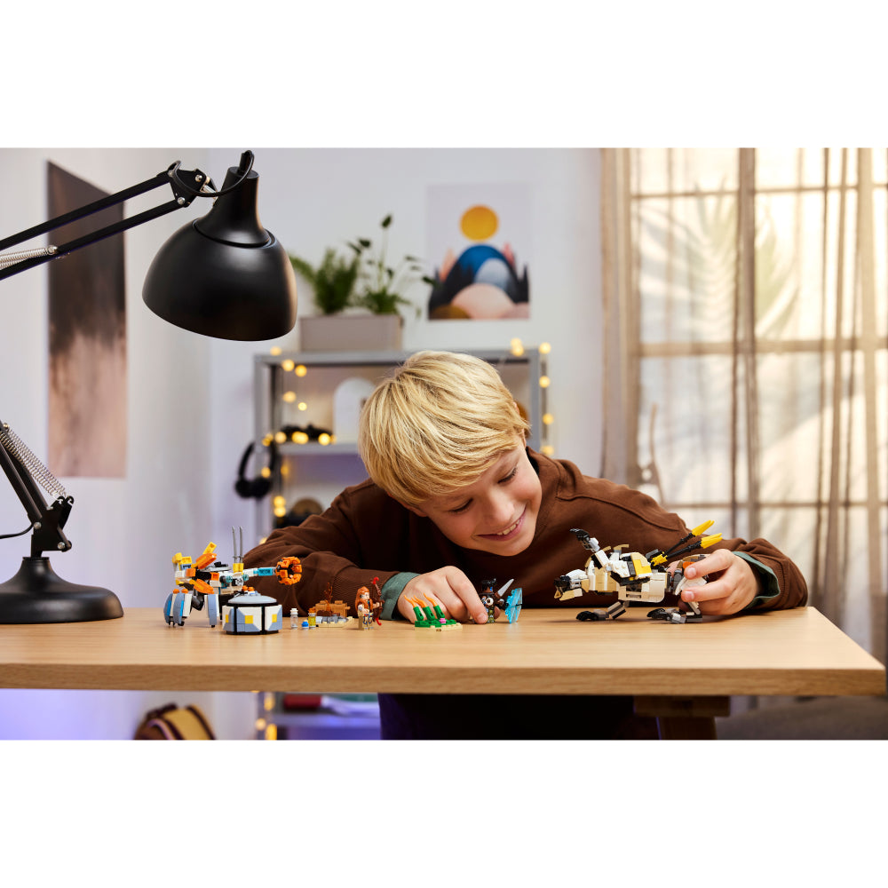 LEGO®Horizon: Aloy Y Varl Vs. Cangrejo Y Dientes Serrados (77037)_013