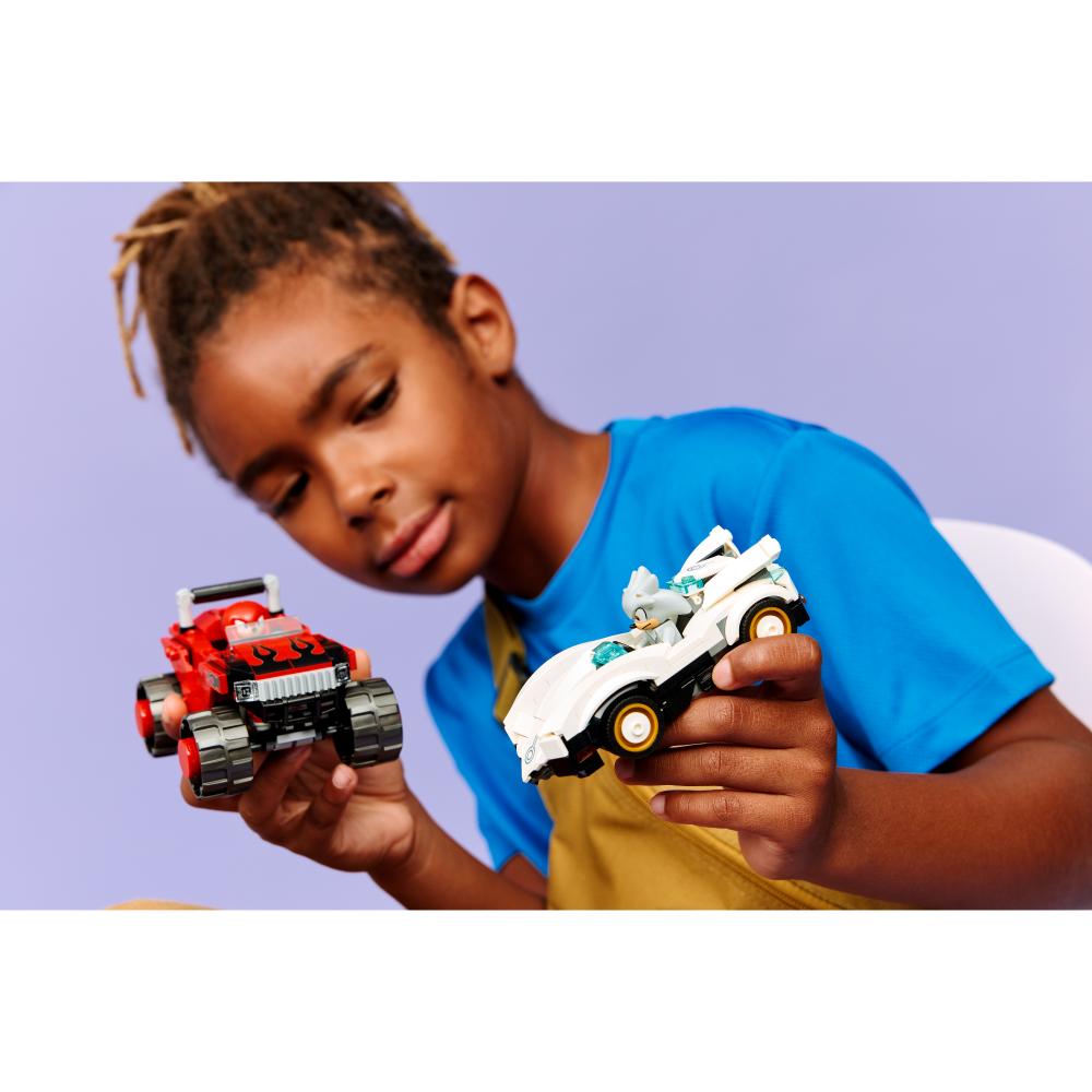 COCHE DE SILVER VS. MONSTER TRUCK DE KNUCKLES