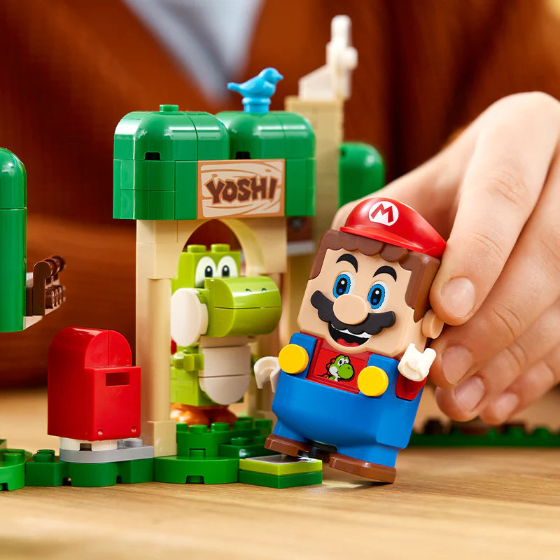 Colección Lego Super Mario, Juguetes exclusivos
