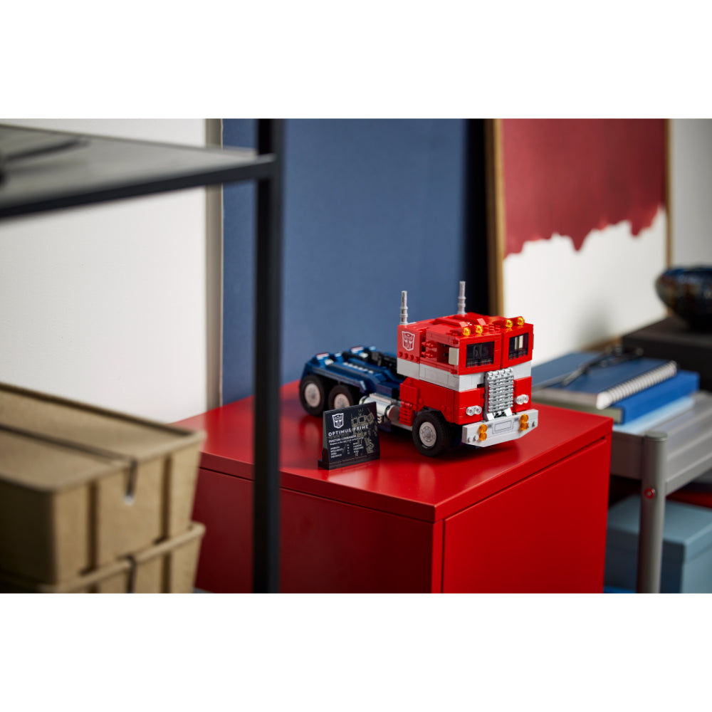 ICONOS™ LEGO® Optimus Prime (10302)