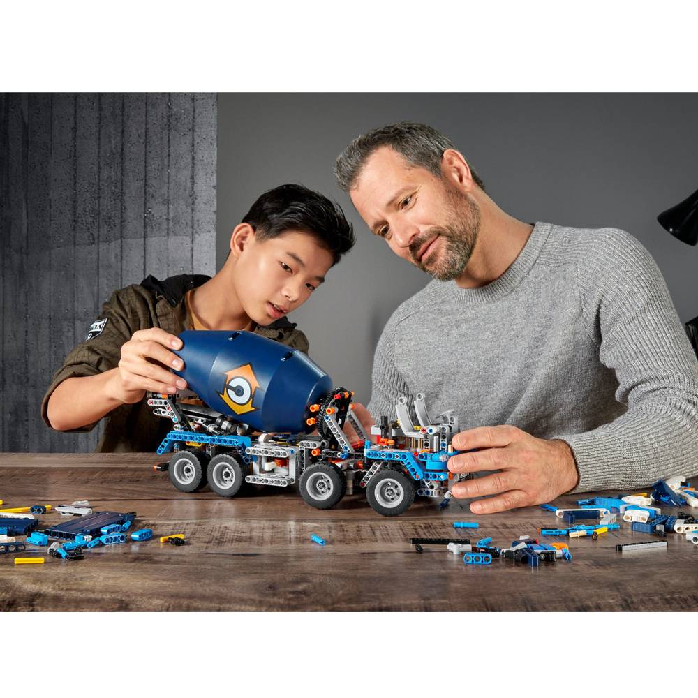 LEGO® Technic™ Camión Trompo (42112)