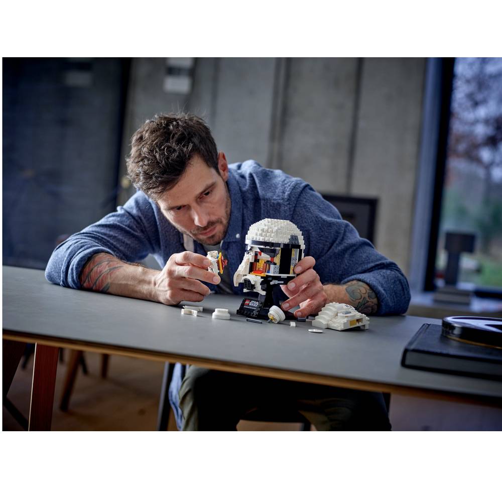 LEGO® Star Wars Casco de Stormtrooper LEGO® Latam — LEGO PANAMA