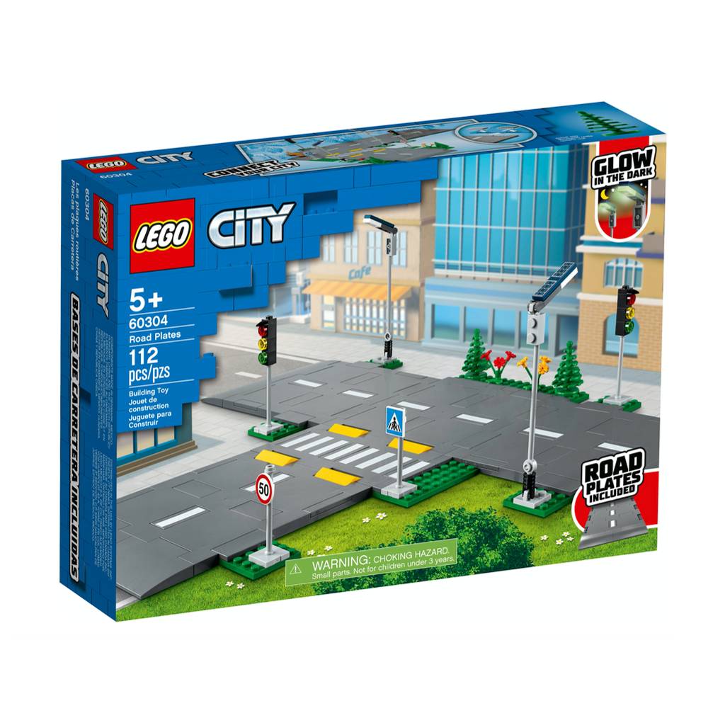Set LEGO City Bases de Carretera 60304 con calles, semáforos, señales, paso de peatones, farolas, árboles y vegetación para crear una ciudad.